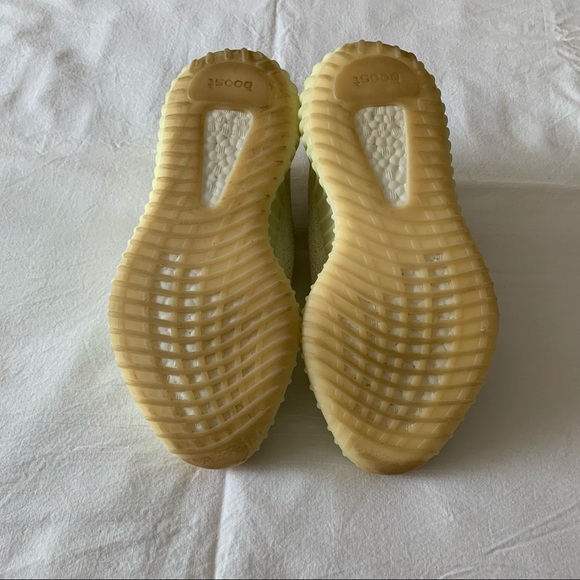 YEEZY BOOST 350 V2 ‘Butter’ - Picture 12 of 16